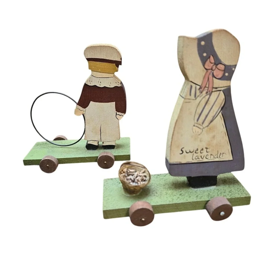 Vintage Sweet Lavender Wooden Pilgrim‎ Girl Boy Rolling Toys Decor